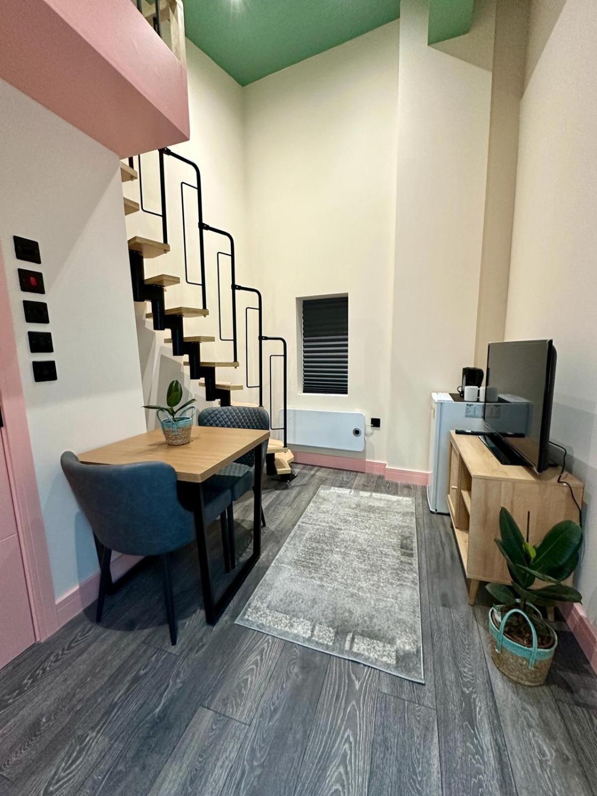 Cozy En-Suite Loft In Trendy Local Londen Buitenkant foto