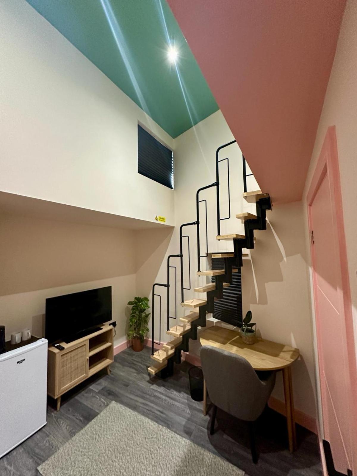 Cozy En-Suite Loft In Trendy Local Londen Buitenkant foto
